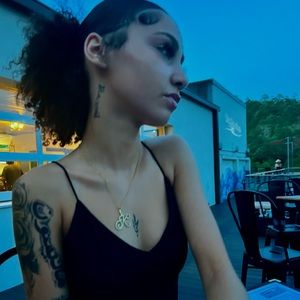 Meet your Posher, Kiley